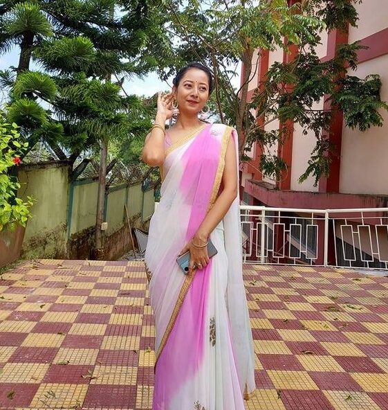 Ishra S. Munazza