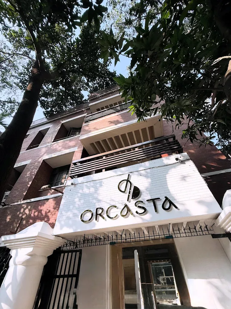 Orcasta Banani